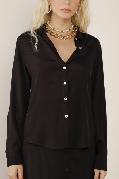 camisa -preta-slim-viscose-color -detalhe-36