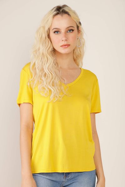camiseta-amarela-decote-v-New Year-p